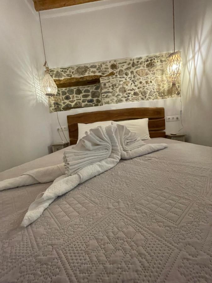 Burgos Barrio Hotel Naxos City Ngoại thất bức ảnh