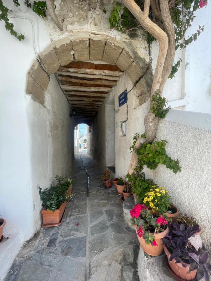 Burgos Barrio Hotel Naxos City Ngoại thất bức ảnh