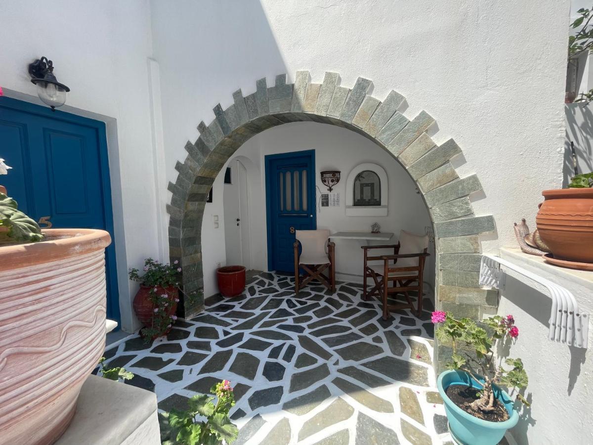 Burgos Barrio Hotel Naxos City Ngoại thất bức ảnh